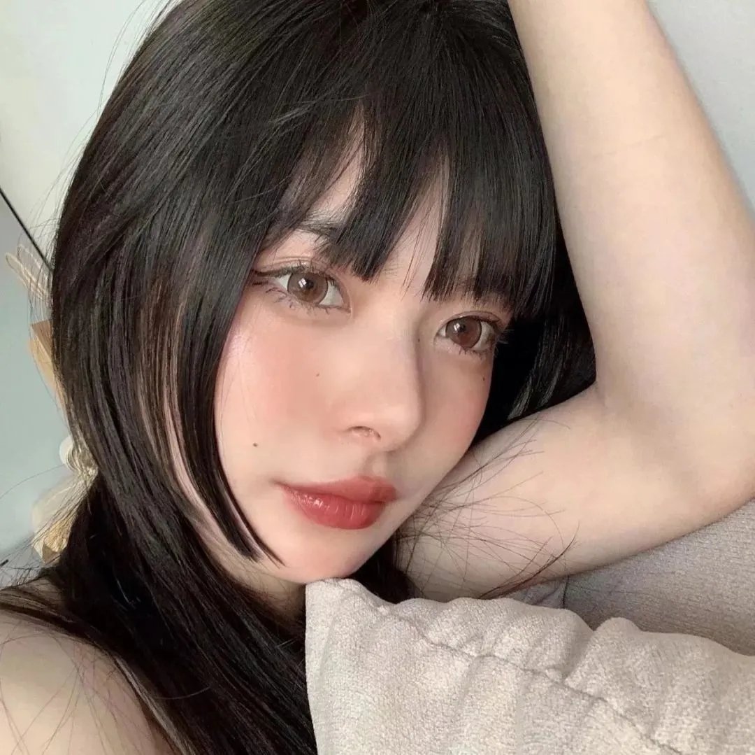 她在梦中跳舞